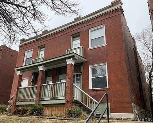 1f-3854 Folsom Ave, Saint Louis, MO, 63110-2612 | Card Image