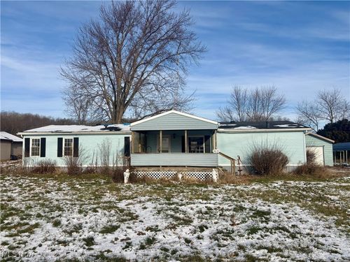 9859 Mapleton St Se, East Canton, OH, 44730-9785 | Card Image