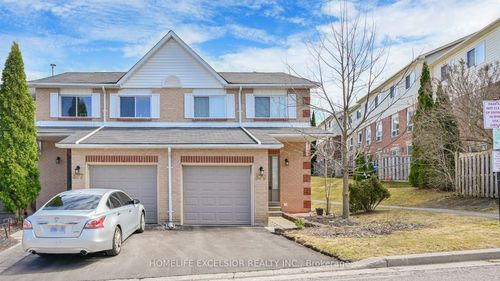 1-579 Gibney Cres, Newmarket, ON, L3X1Y3 | Card Image
