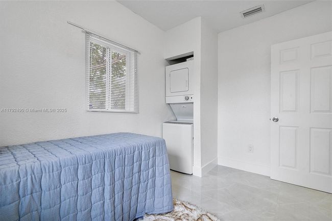 1810 Nw 47 Th St, House other with 4 bedrooms, 2 bathrooms and null parking in MIAMI FL | Image 15