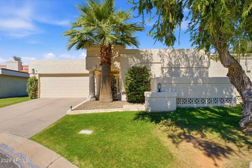 8212 E Del Cuarzo Dr, Scottsdale, AZ, 85258-2355 | Card Image