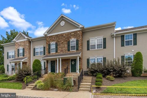 153-116 Fulgens Ct, WARRINGTON, PA, 18976-2470 | Card Image
