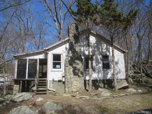 58 Hillside Dr, Mahopac, NY, 10541-2904 | Card Image