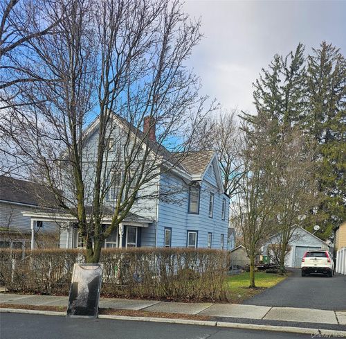 46 Knapp Ave, Middletown, NY, 10940-5635 | Card Image