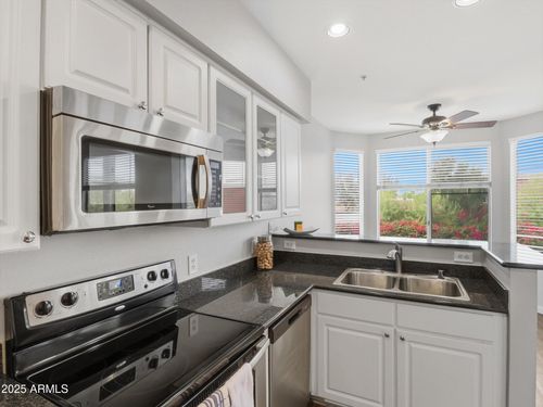 2084-3633 N 3rd Ave, Phoenix, AZ, 85013-3914 | Card Image