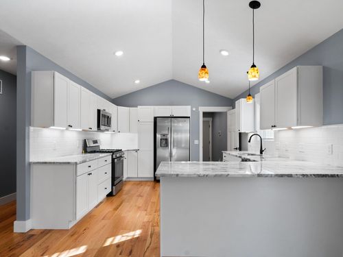 1215 Santo St, Traverse City, MI, 49686-4242 | Card Image