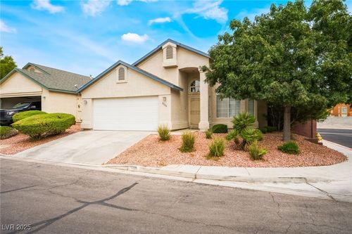 8104 Bay Springs Dr, Las Vegas, NV, 89128-1622 | Card Image