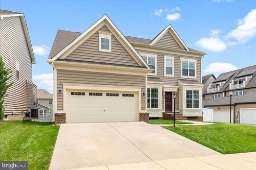 829 Holden Rd, FREDERICK, MD, 21701-3412 | Card Image