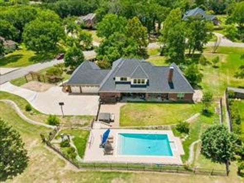 1555 Hunterglenn Dr, Aledo, TX, 76008-2892 | Card Image