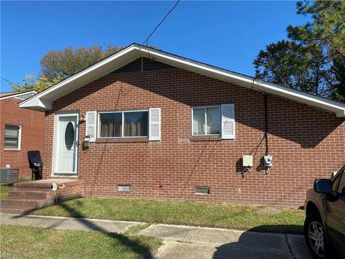 14 Henderson Ln, Hampton, VA, 23663-1473 | Card Image