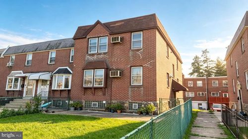 2224 Glenview St, PHILADELPHIA, PA, 19149-2402 | Card Image