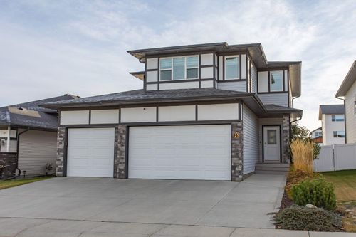 25 Trebble Close, Red Deer, AB, T4P0W6 | Card Image