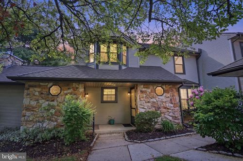 242 Sassafras Ct, WARRINGTON, PA, 18976-2614 | Card Image