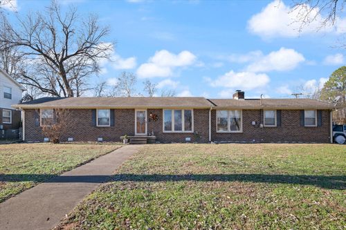 640 Denver Dr, Hermitage, TN, 37076-1525 | Card Image