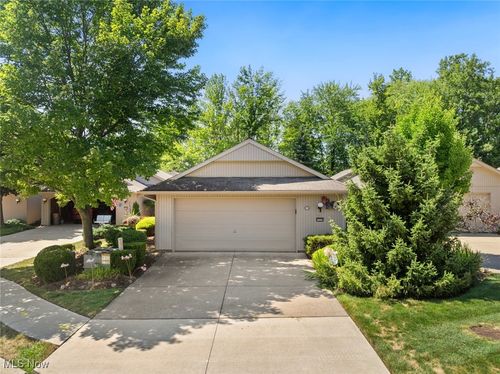12694 Ionia Ct, Strongsville, OH, 44149-3233 | Card Image