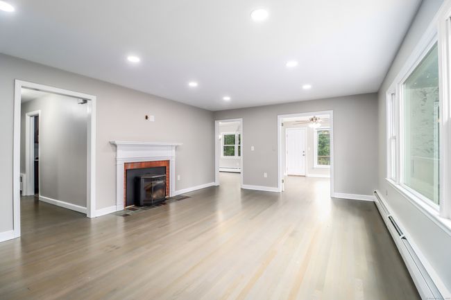 22 Lonetown Rd, House other with 5 bedrooms, 3 bathrooms and null parking in Redding CT | Image 6