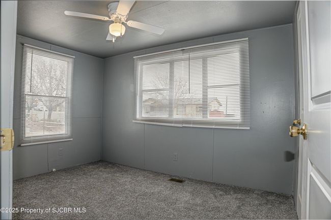 Three Bedroom | Image 18