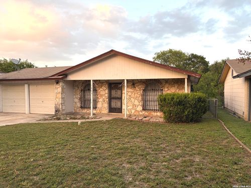 1806 Wrangler Dr, San Antonio, TX, 78227-2762 | Card Image