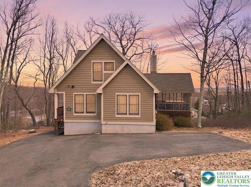 111 High Mountain Lane, Coolbaugh Twp, PA, 18347 | Card Image