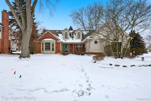 1248 Ridgeview Cir, Lake Orion, MI, 48362-3453 | Card Image