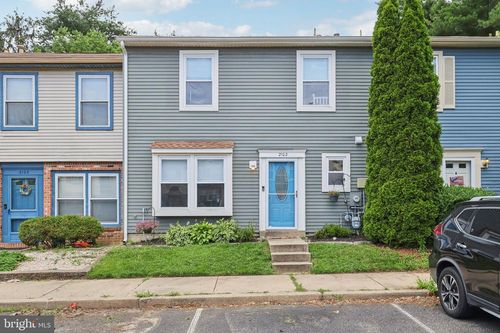 2102 Elberta Ln, MARLTON, NJ, 08053-1342 | Card Image