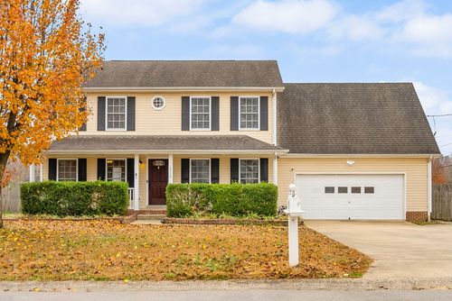 2550 Elkmont Dr, Clarksville, TN, 37040-2868 | Card Image