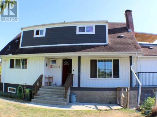 7164 Barnet St, Powell River, BC, V8A2A1 | Card Image