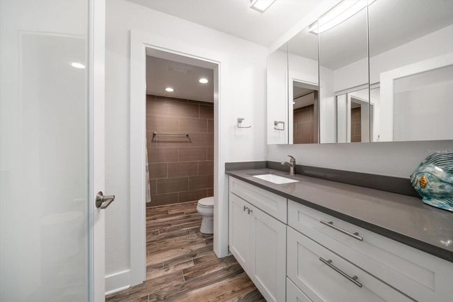 APT-504S - 1591 Gulf Blvd, Condo with 2 bedrooms, 2 bathrooms and null parking in CLEARWATER BEACH FL | Image 22