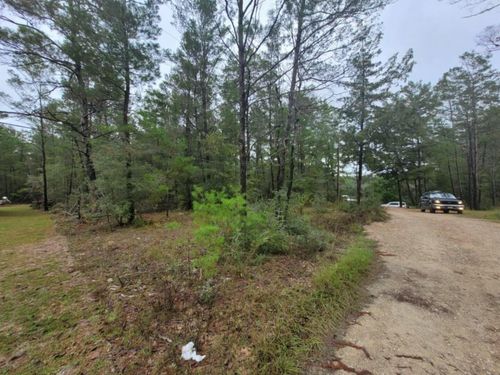 2 E Bluebottle Ct, DeFuniak Springs, FL, 32433-4899 | Card Image