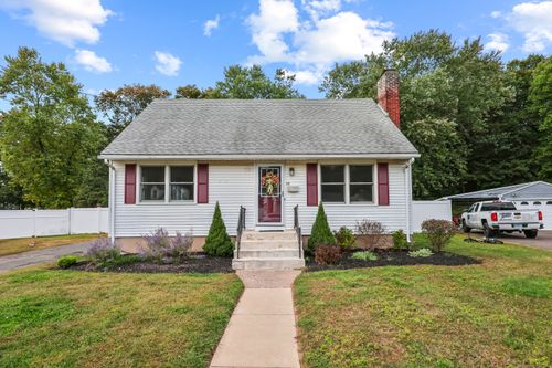39 Clyde Rd, Manchester, CT, 06042-3331 | Card Image