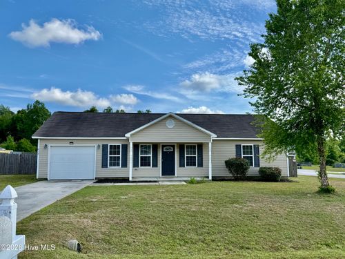 412 Midnight Dr, Richlands, NC, 28574-6393 | Card Image
