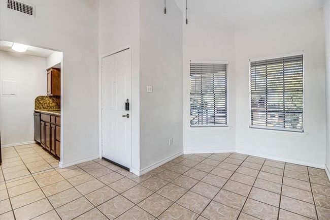 J - 7122 Premont Dr, Condo with 1 bedrooms, 1 bathrooms and 2 parking in Corpus Christi TX | Image 6