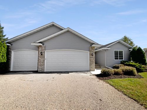 137 Pheasant Ridge Dr, Montrose, MN, 55363-5437 | Card Image