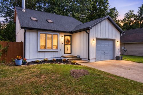 5622 Maple Lane, Newburgh, IN, 47630 | Card Image