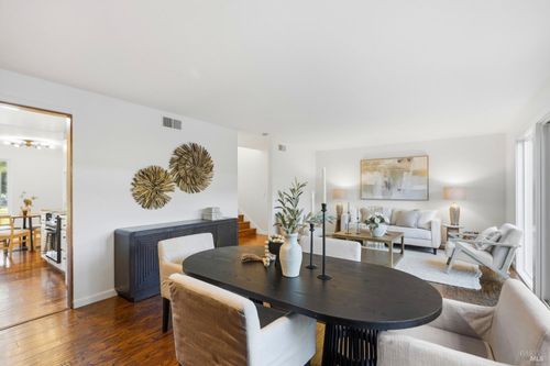 19 Surrey Lane, San Rafael, CA, 94903 | Card Image