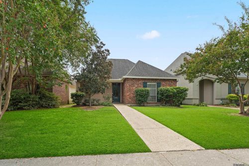 9144 Oxford Place Dr, Baton Rouge, LA, 70809-2553 | Card Image