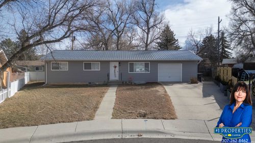 12 Lakota Ct, Glenrock, WY, 82637-5173 | Card Image