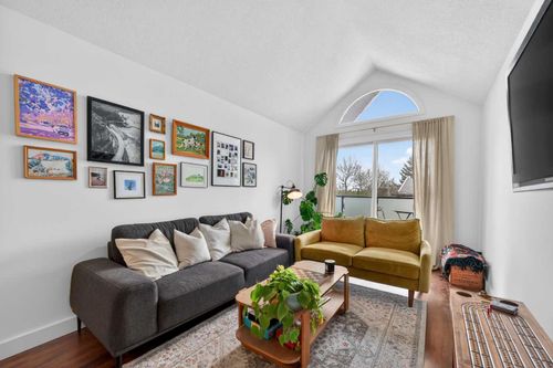 401-717 4a St Ne, Calgary, AB, T2E3W1 | Card Image