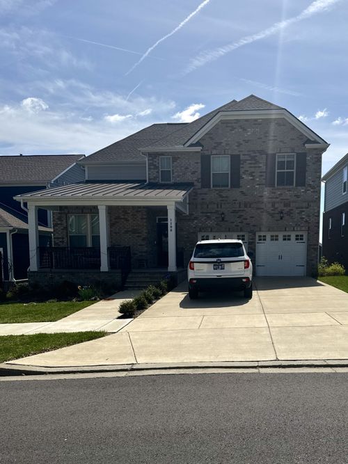 1100 Pebble Run Rd, Hendersonville, TN, 37075-1558 | Card Image