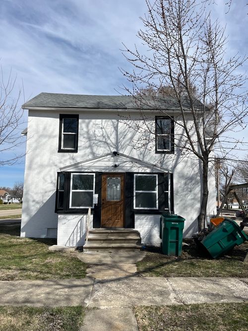 102 E Stanton St, Streator, IL, 61364-1515 | Card Image