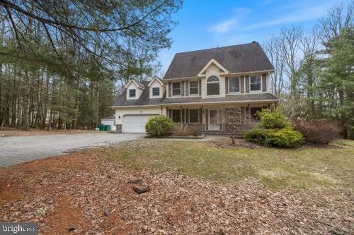 107 Lemond Dr, Saylorsburg, PA, 18353-8427 | Card Image