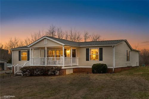 399 Ashland Rd, Ruffin, NC, 27326-9653 | Card Image