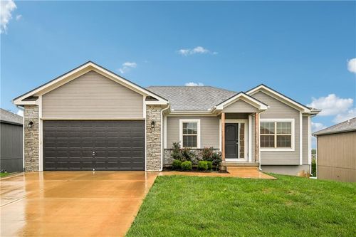 1208 Nw Hilltop Ln, Grain Valley, MO, 64029-7727 | Card Image