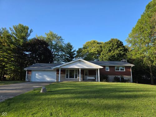 5521 S Wilson Meadows Dr, Shelbyville, IN, 46176-9338 | Card Image