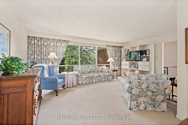 12506 Eighth Line, House other with 5 bedrooms, 3 bathrooms and 8 parking in Georgetown ON | Image 9