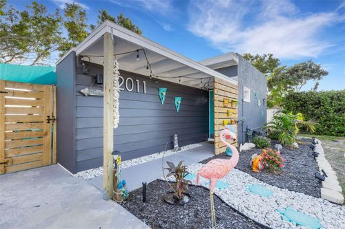 2011 Harvard Ave, BRADENTON, FL, 34207-5235 | Card Image