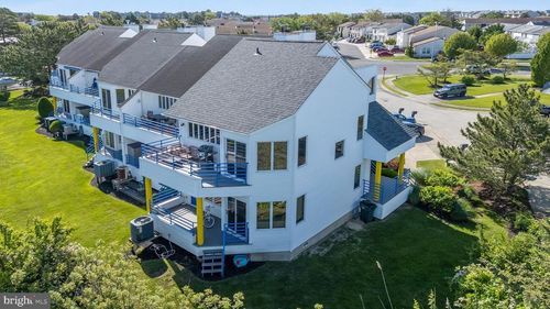 13 Delmar Ln, Brigantine, NJ, 08203-3632 | Card Image