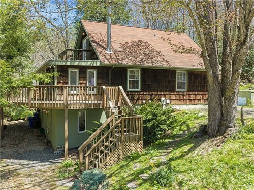 615 Leisure Acres Ln, Boone, NC, 28607-6883 | Card Image