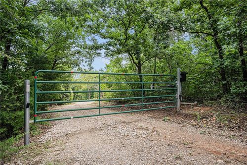 13150 Norris Rd, Rayville, MO, 64084-8251 | Card Image