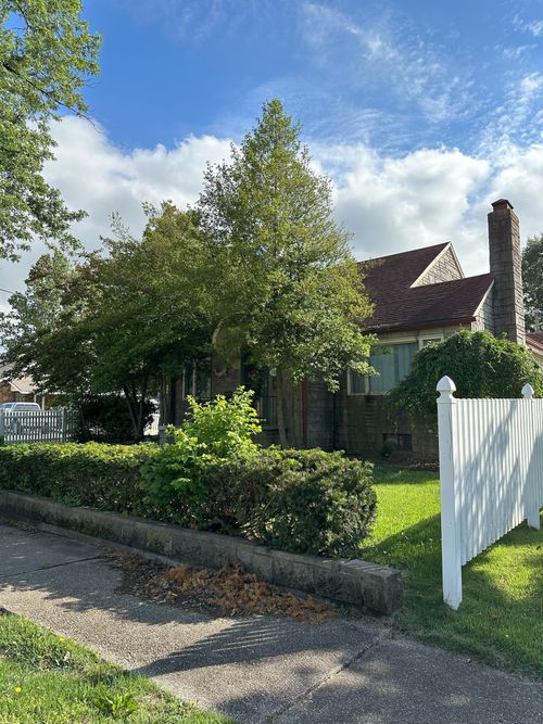 1521 E Sycamore St, Vincennes, IN, 47591-5714 | Card Image